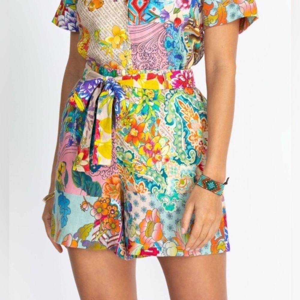 NWT! Johnny Was Size XXS • Workshop Dreamer Easy Shorts Floral Linen Vibrant.